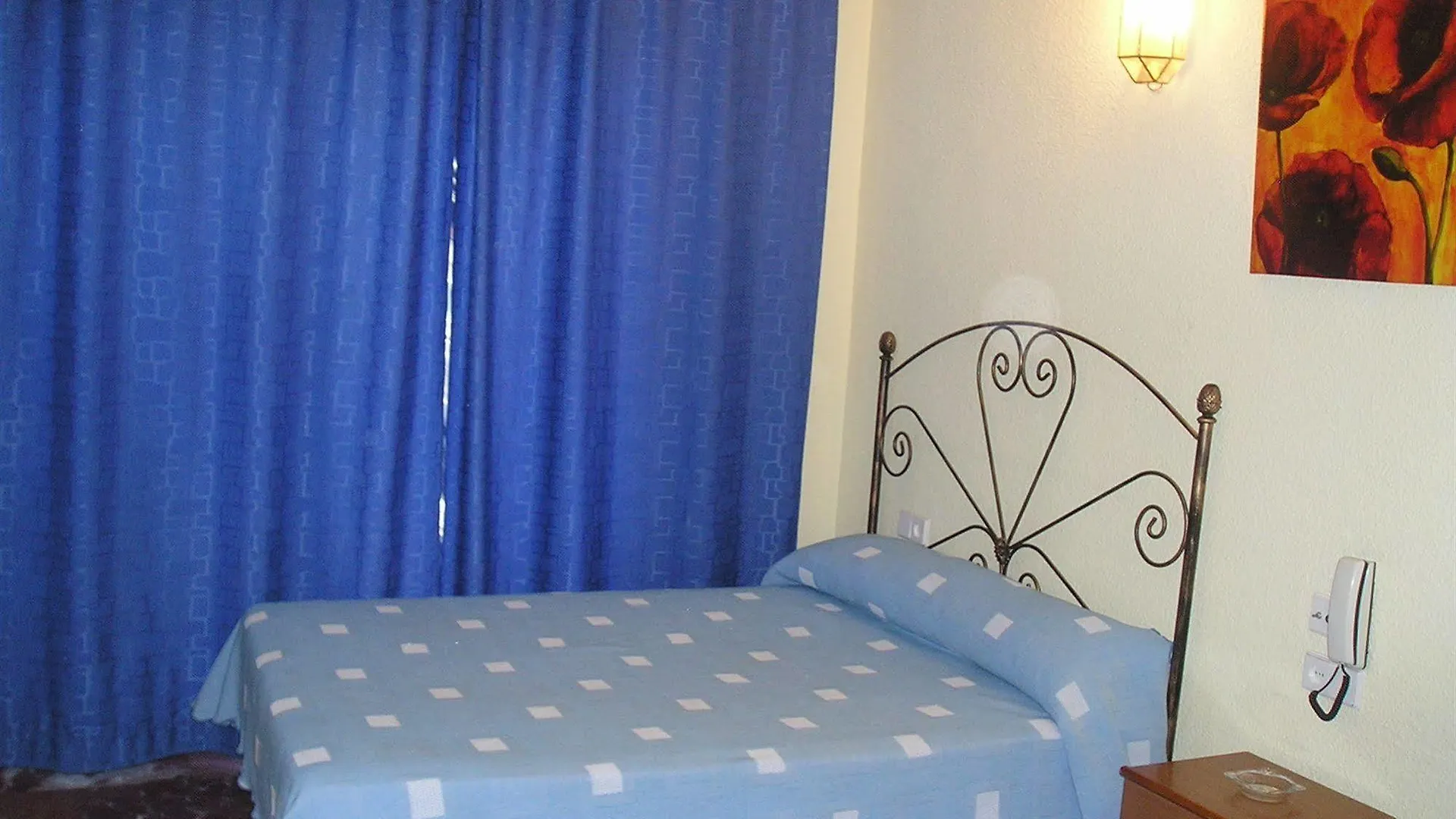 Hostal Nevot Granada