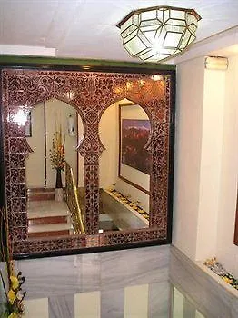 Hostal Nevot Granada Guest house