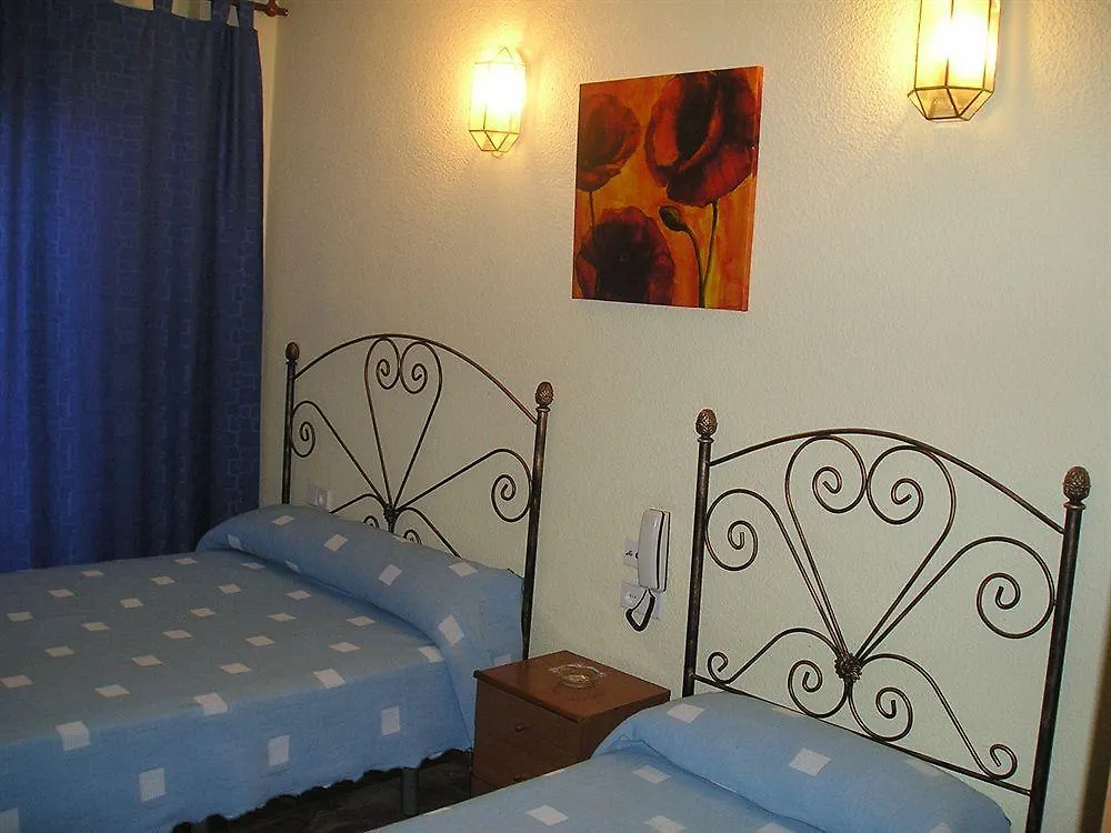 *** Guest house Hostal Nevot Granada Spain